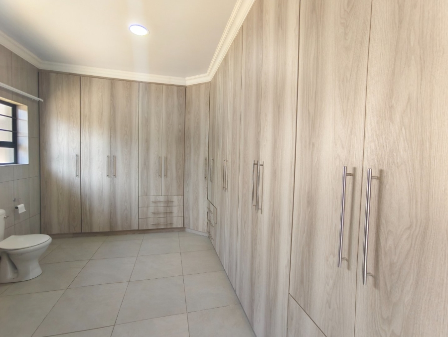 To Let 4 Bedroom Property for Rent in Bayswater Free State